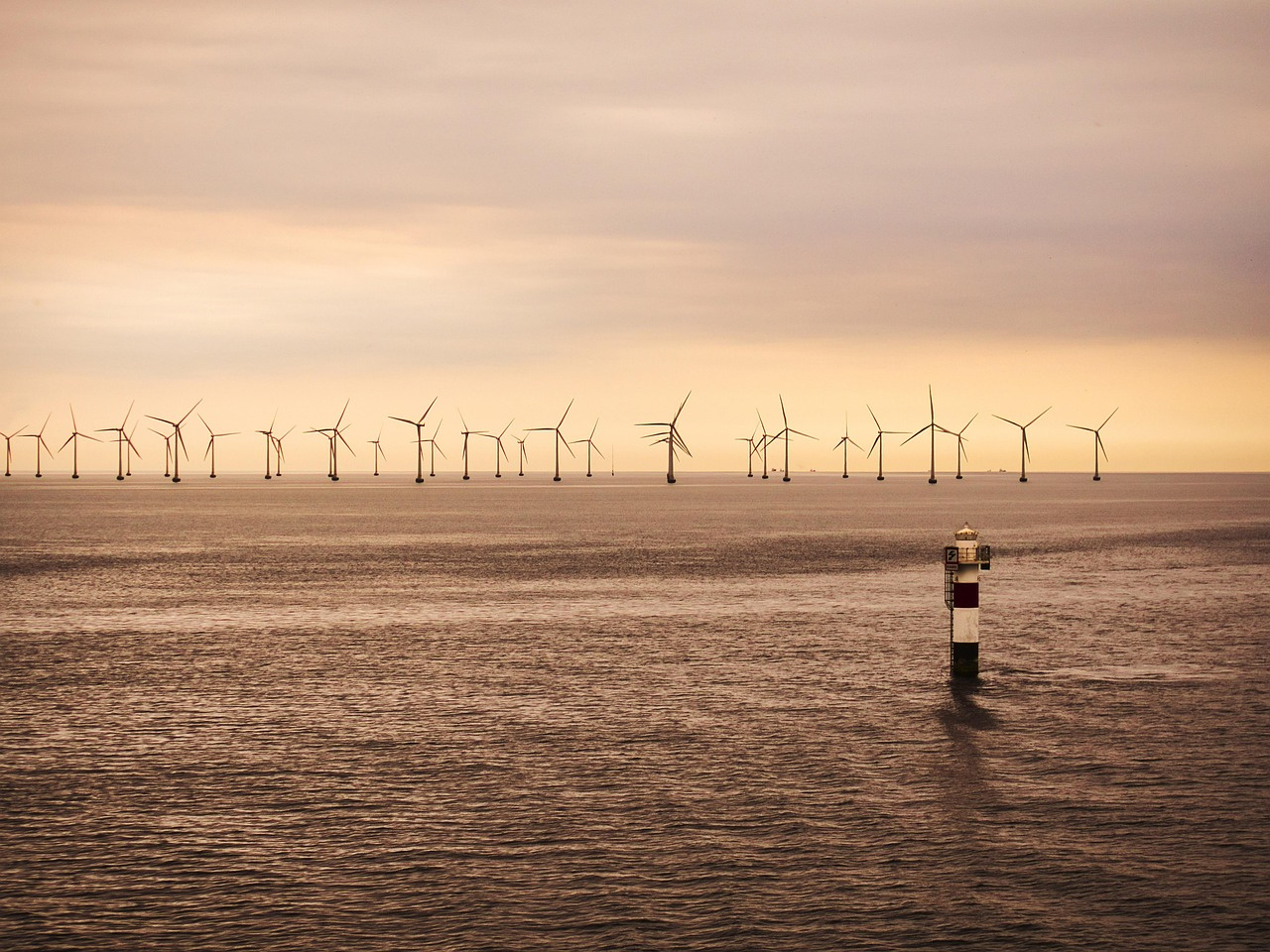 Grande mudan&ccedil;a na energia e&oacute;lica offshore: gigantes da ind&uacute;stria suspendem opera&ccedil;&otilde;es, futuro de 30 GW de projetos &eacute; incerto