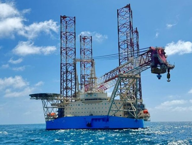 Custando 3,2 bilh&otilde;es de RMB! Entrega de navio de instala&ccedil;&atilde;o de turbinas e&oacute;licas de &uacute;ltima gera&ccedil;&atilde;o